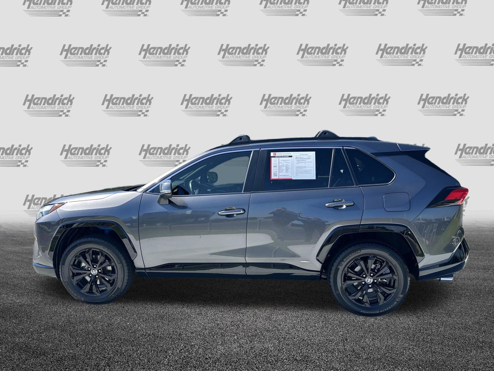 Used 2022 Toyota RAV4 SE w/ SE Grade Weather Package AWD/4WD image 7