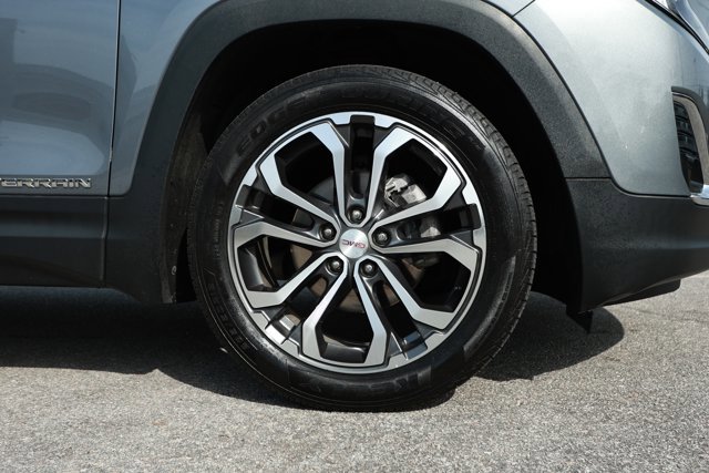 Used 2021 GMC Terrain SLT w/ LPO, Bright Accent Package FWD image 6