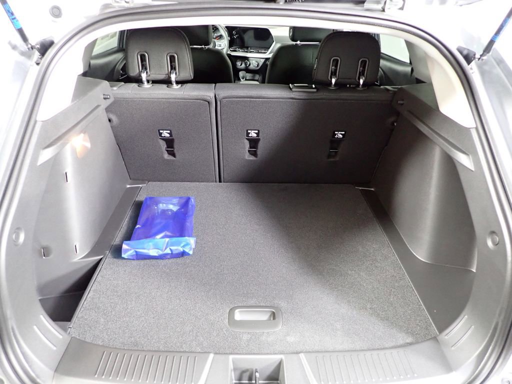 New 2026 Chevrolet Trax LS image 12