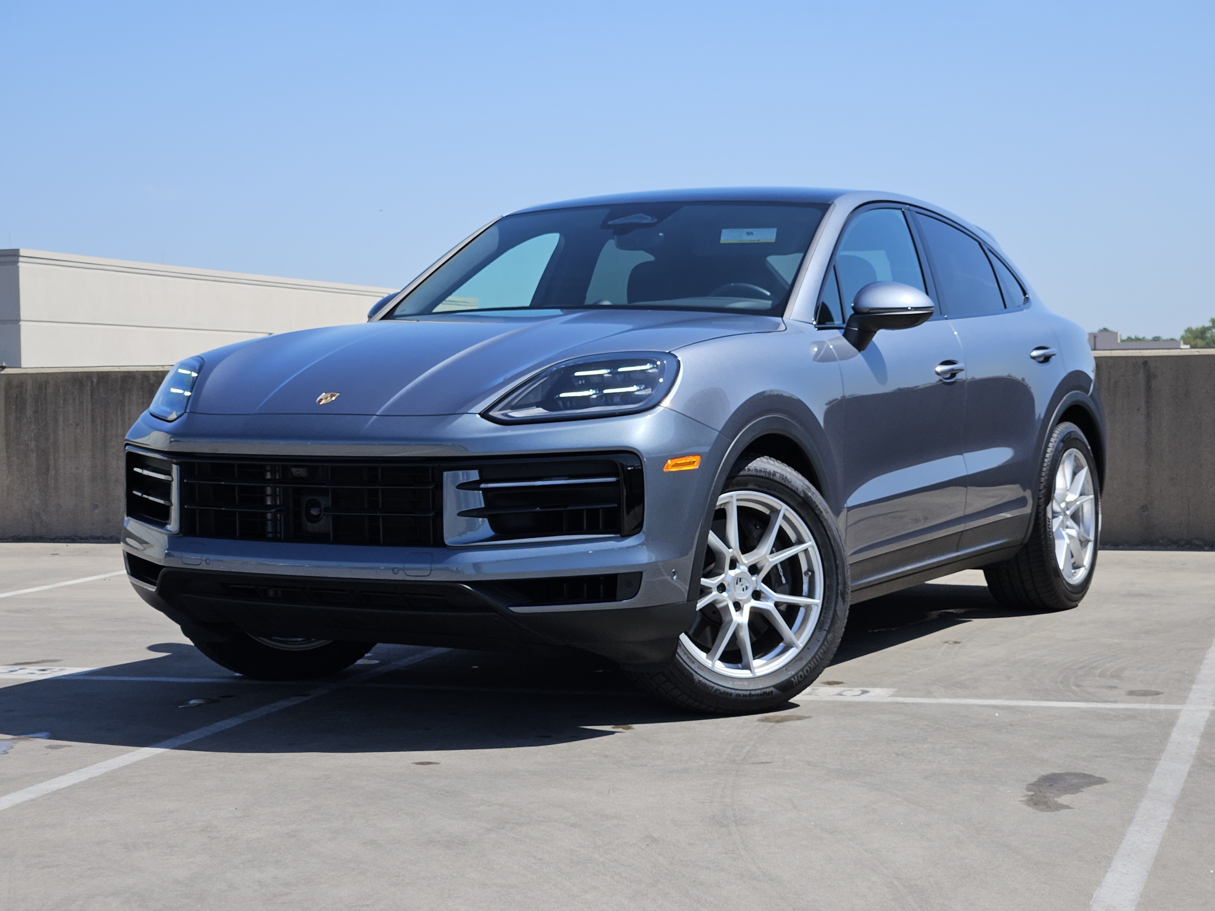 Certified 2026 Porsche Cayenne Coupe AWD/4WD image 1