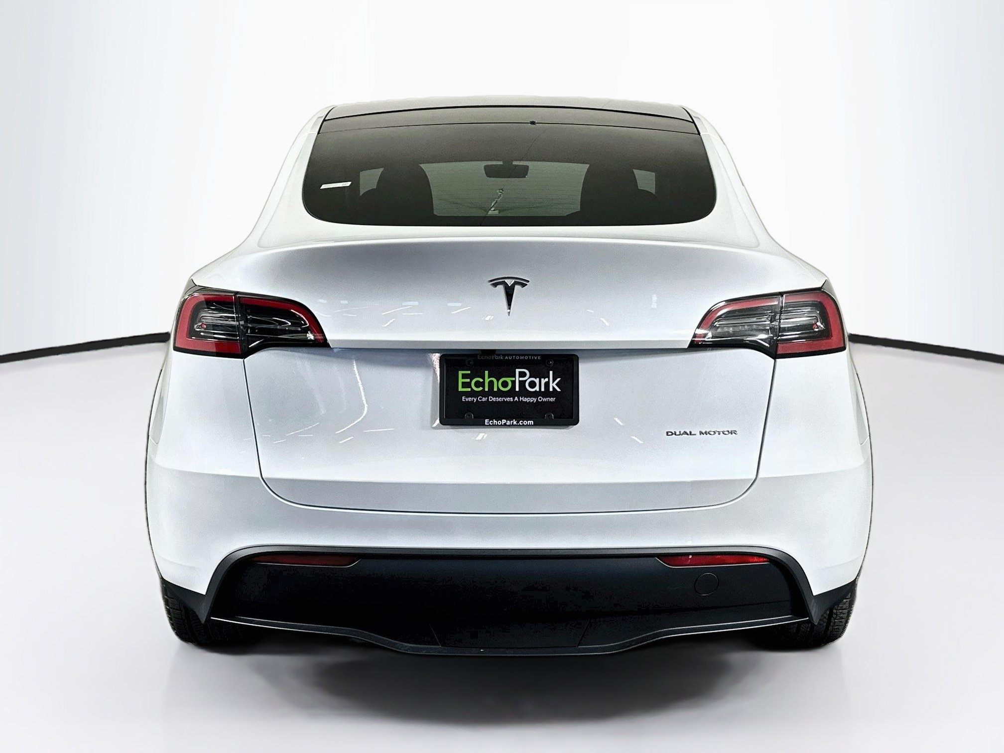 Used 2024 Tesla Model Y Long Range AWD/4WD image 7