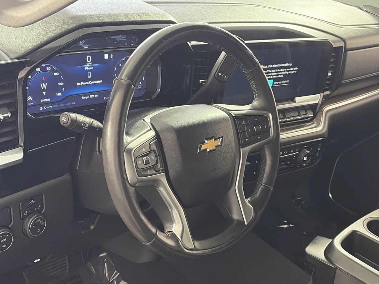 Used 2022 Chevrolet Silverado 1500 LT RWD image 11