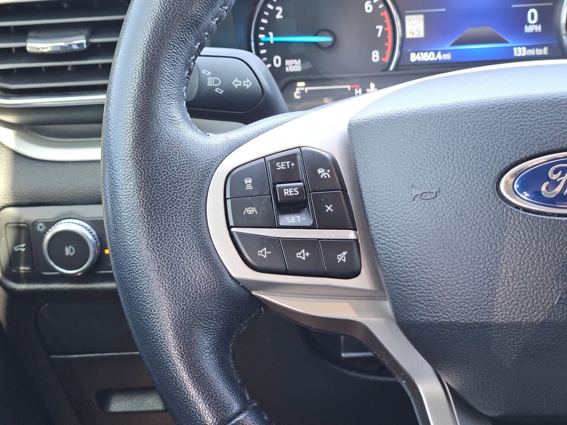 Used 2022 Ford Explorer XLT w/ Equipment Group 202A image 21