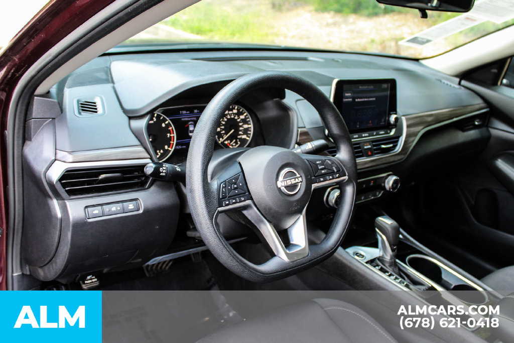 Used 2024 Nissan Altima 2.5 SV FWD image 29