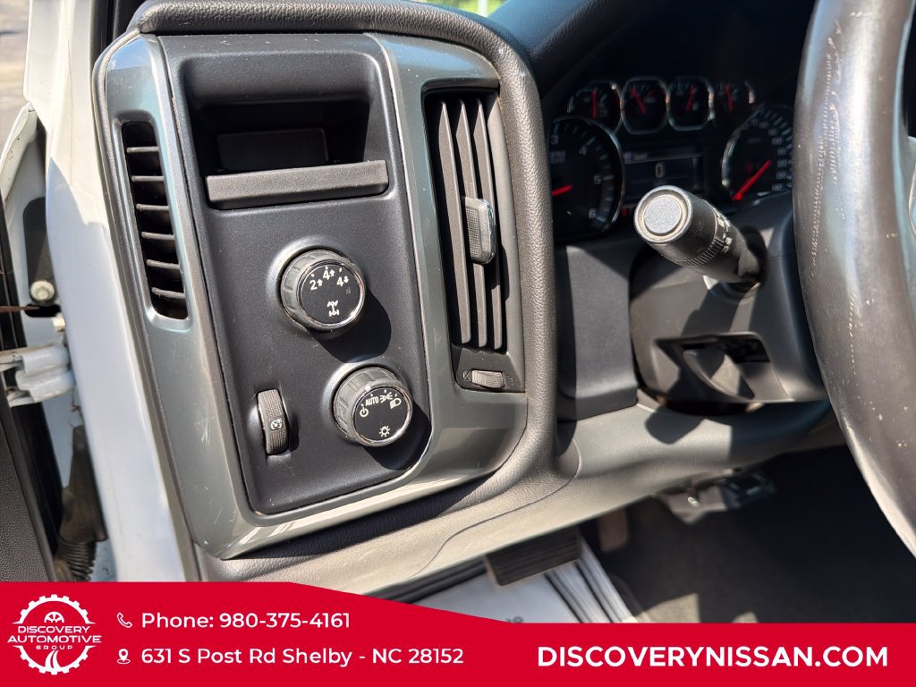 Used 2015 Chevrolet Silverado 2500 LT AWD/4WD image 13