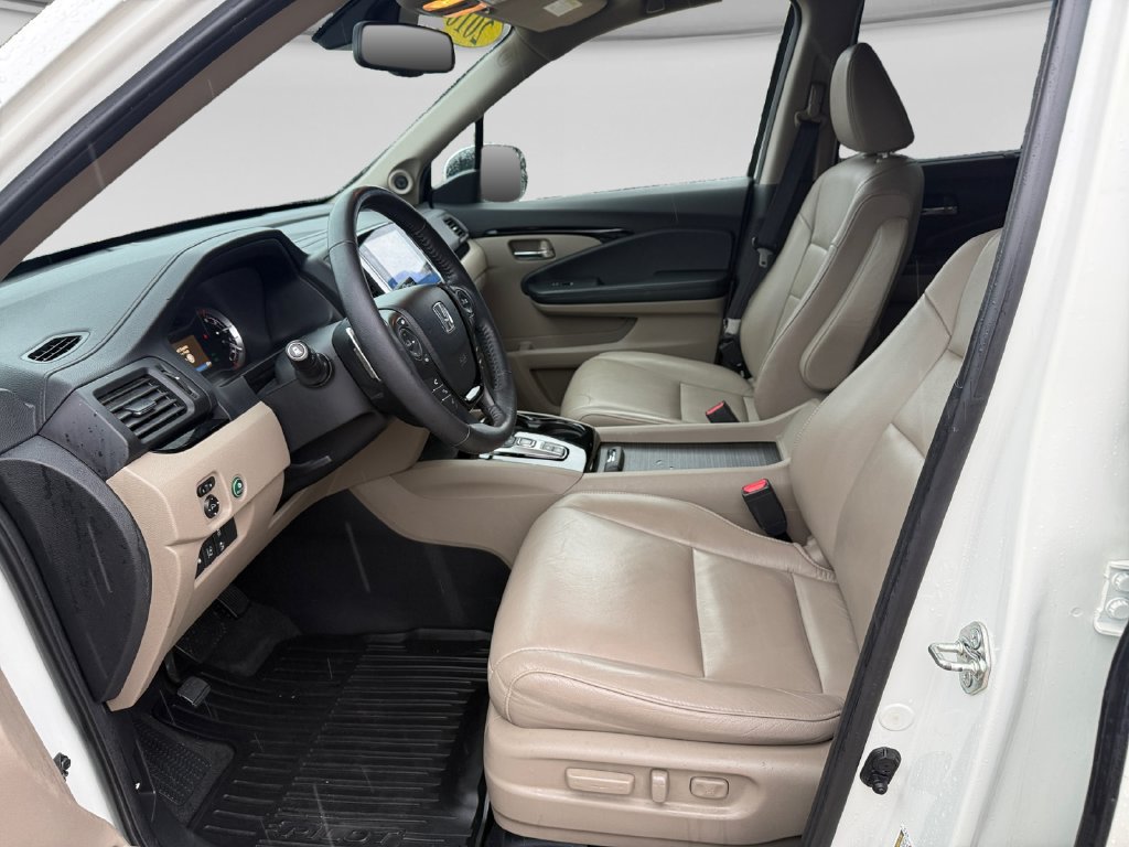 Used 2016 Honda Pilot Touring image 18