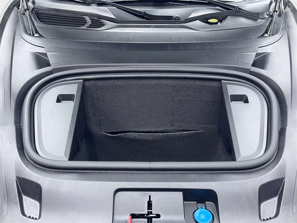 Used 2023 Porsche Taycan w/ Premium Package image 60