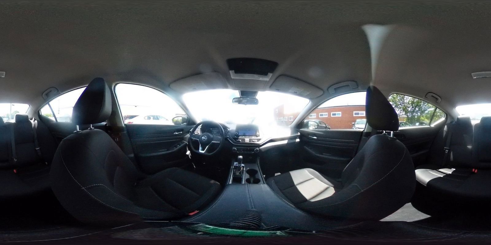 Used 2025 Nissan Altima 2.5 SV FWD image 42