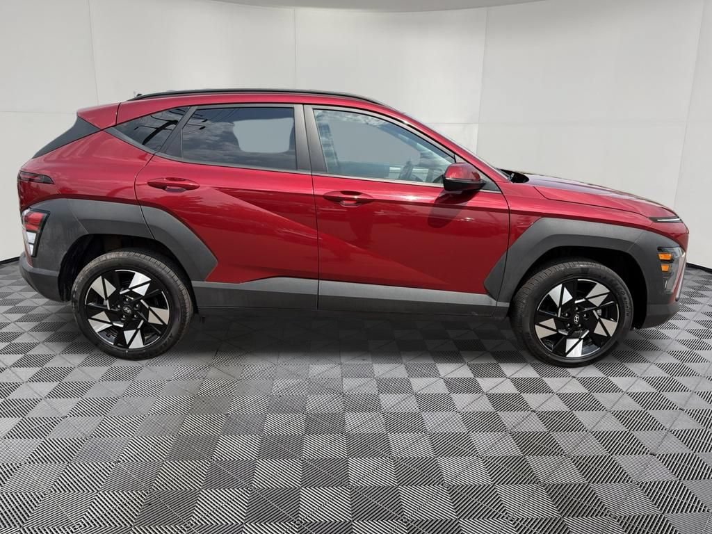 Used 2024 Hyundai Kona SEL AWD/4WD image 9