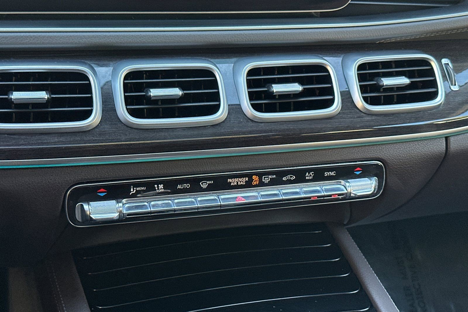 Certified 2020 Mercedes-Benz GLS 450 4MATIC image 21