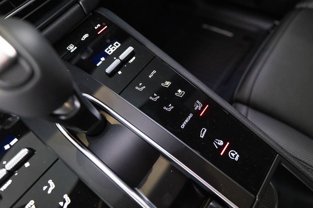 New 2026 Porsche Macan AWD/4WD image 26