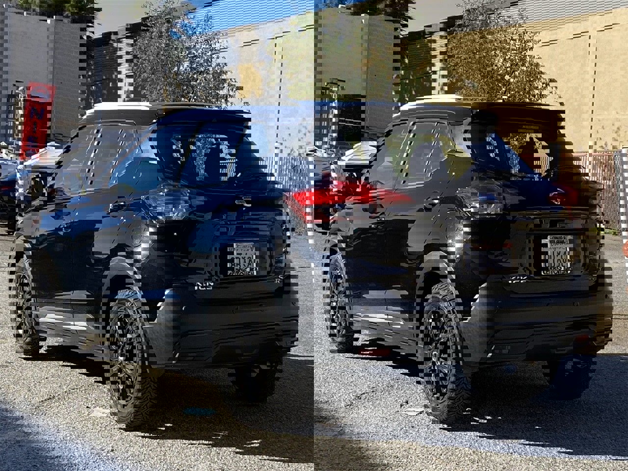 Certified 2020 Nissan Kicks SR image 4