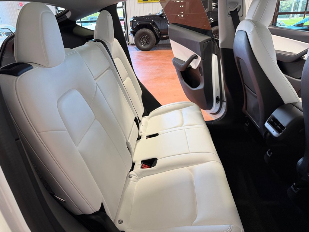 Used 2020 Tesla Model Y Long Range AWD/4WD image 28
