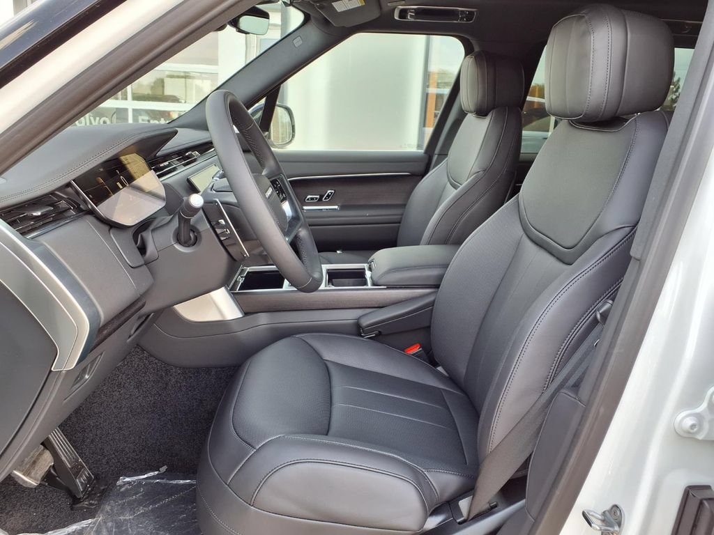 New 2026 Land Rover Range Rover Long Wheelbase SE AWD/4WD image 10