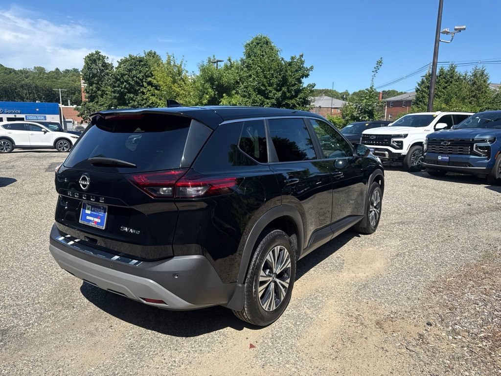 Used 2023 Nissan Rogue SV AWD/4WD image 7