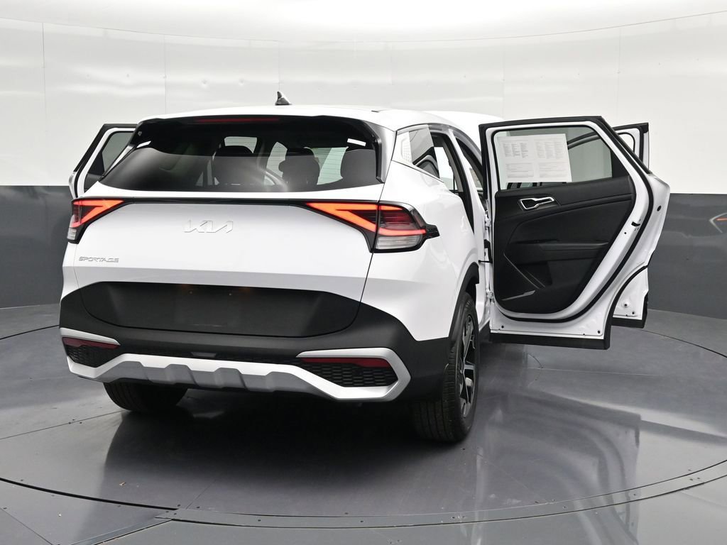 Used 2025 Kia Sportage EX FWD image 40