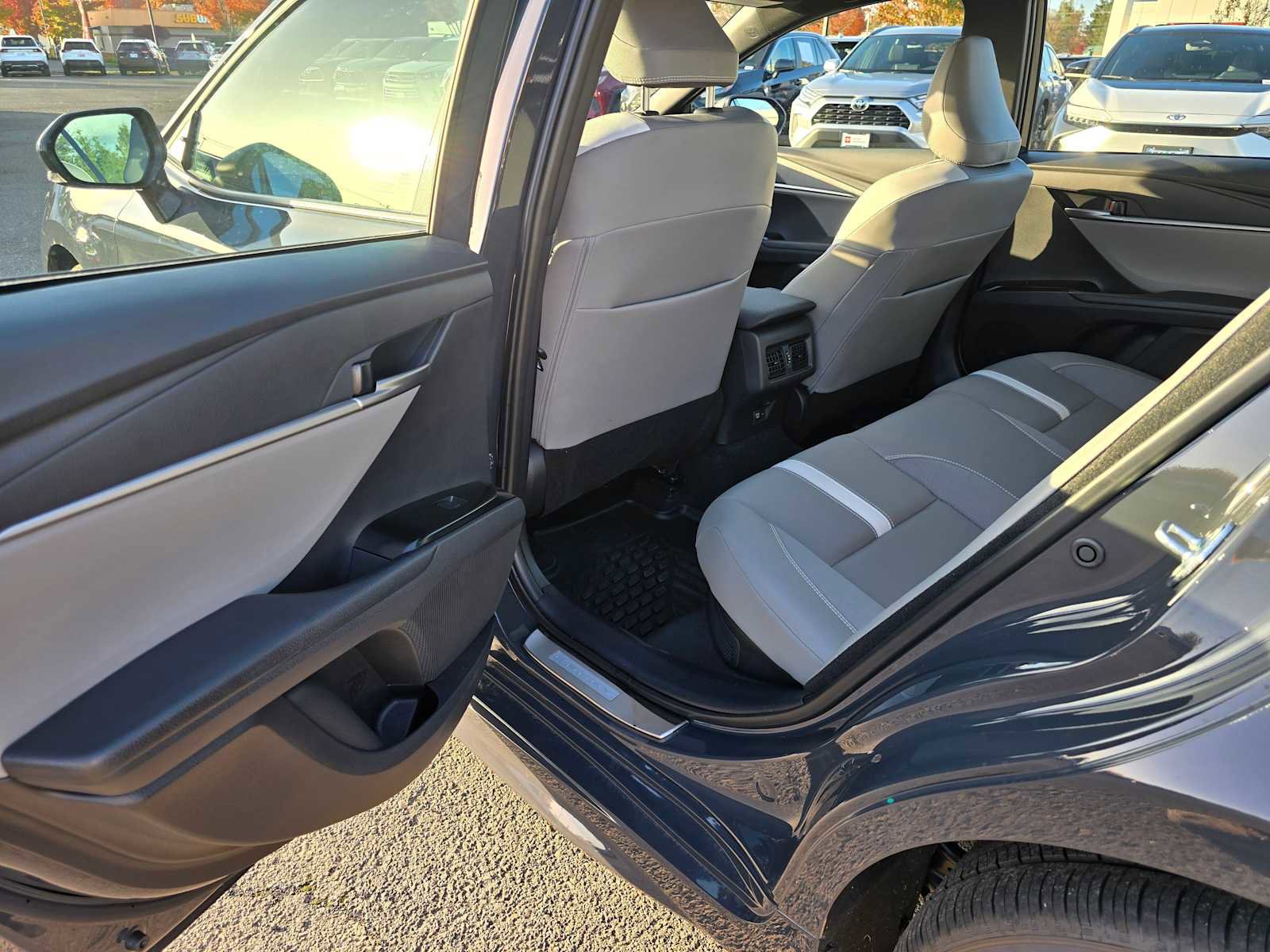 Certified 2025 Toyota Camry SE image 21