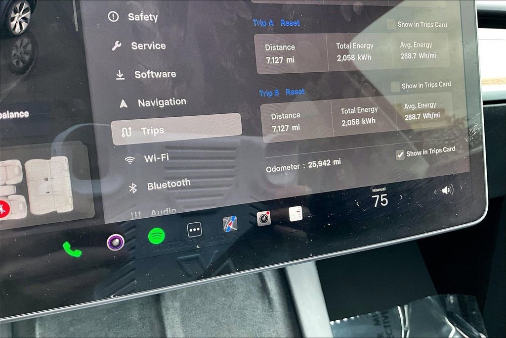 Used 2024 Tesla Model Y Long Range AWD/4WD image 25