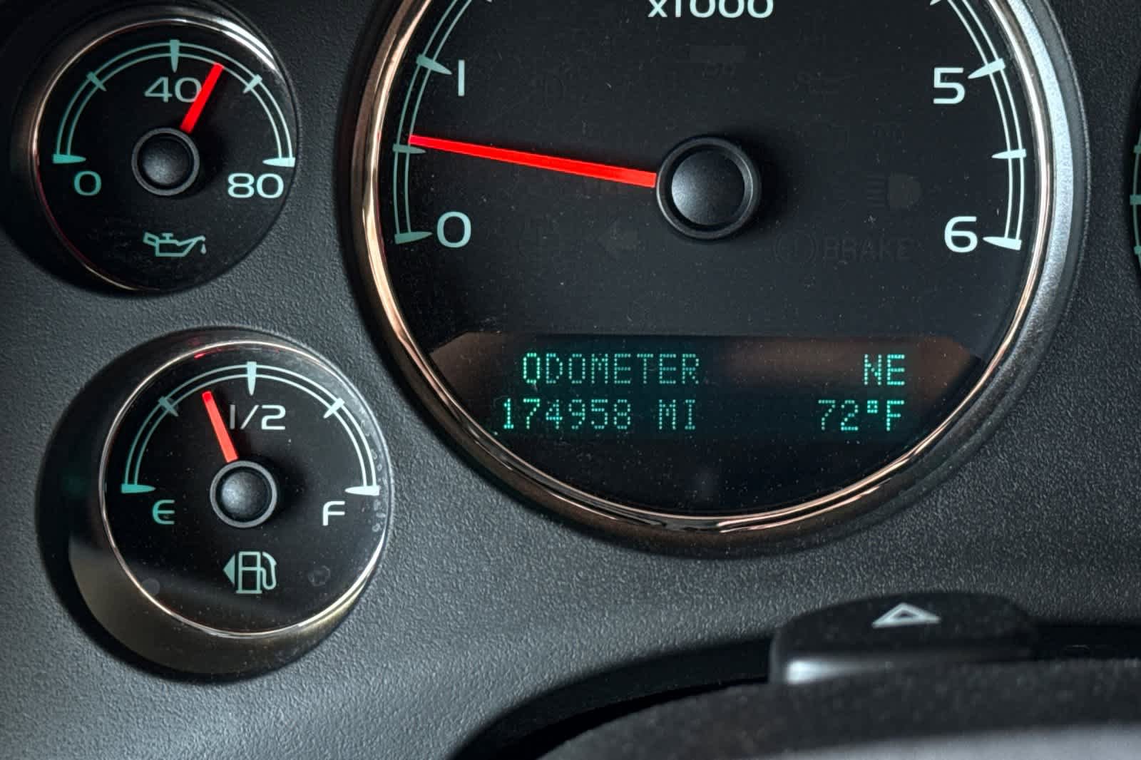 Used 2014 GMC Yukon XL SLT AWD/4WD image 30