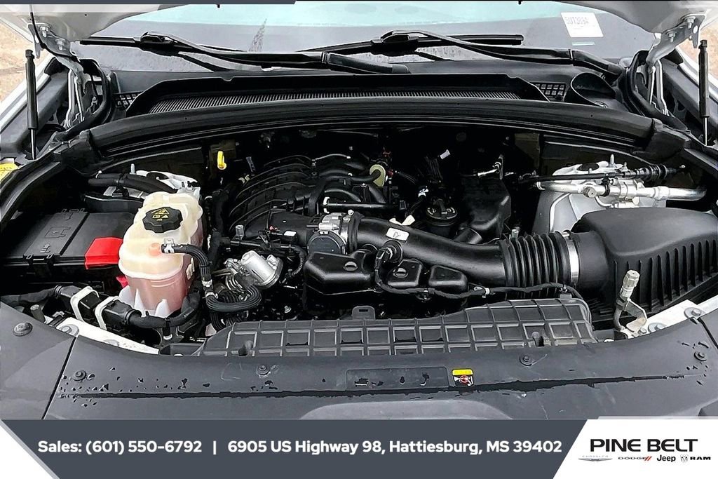 Used 2022 Jeep Grand Cherokee L Limited w/ Trailer Tow Group (B) image 8