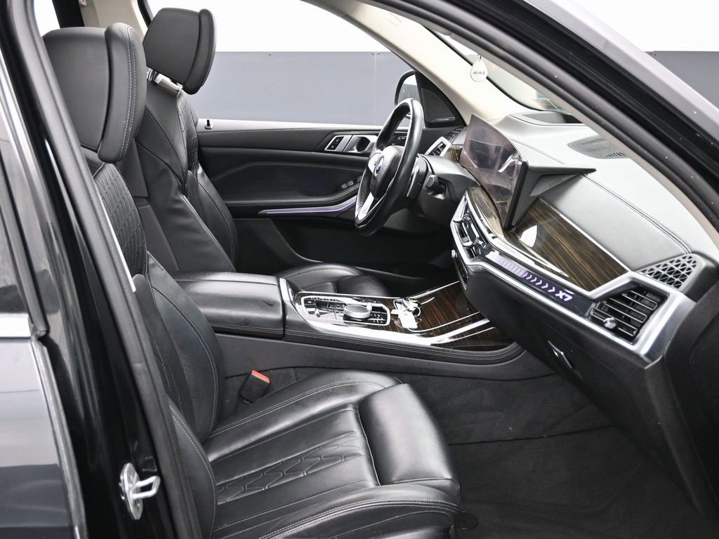 Used 2023 BMW X7 xDrive40i image 42