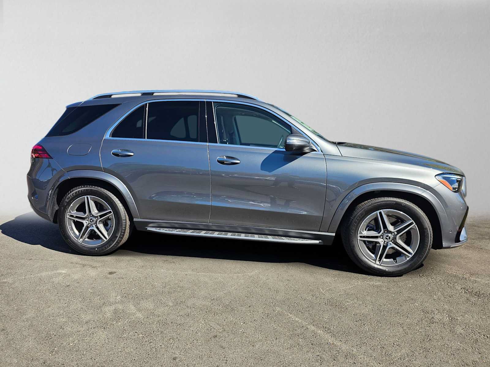New 2026 Mercedes-Benz GLE 450 4MATIC image 2