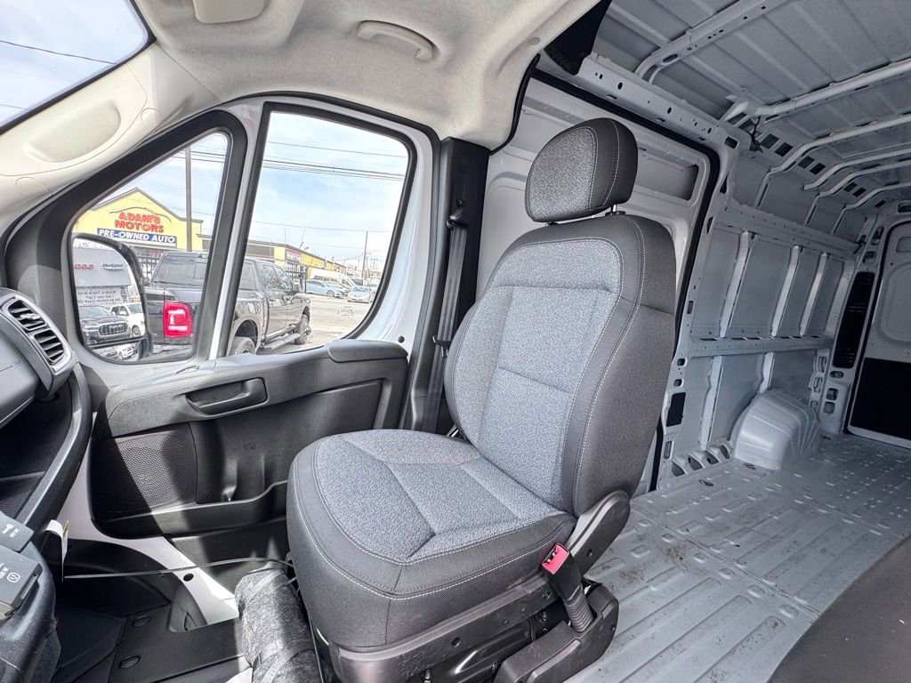 Used 2025 RAM ProMaster 3500 w/ Quick Order Package 22G SLT image 17
