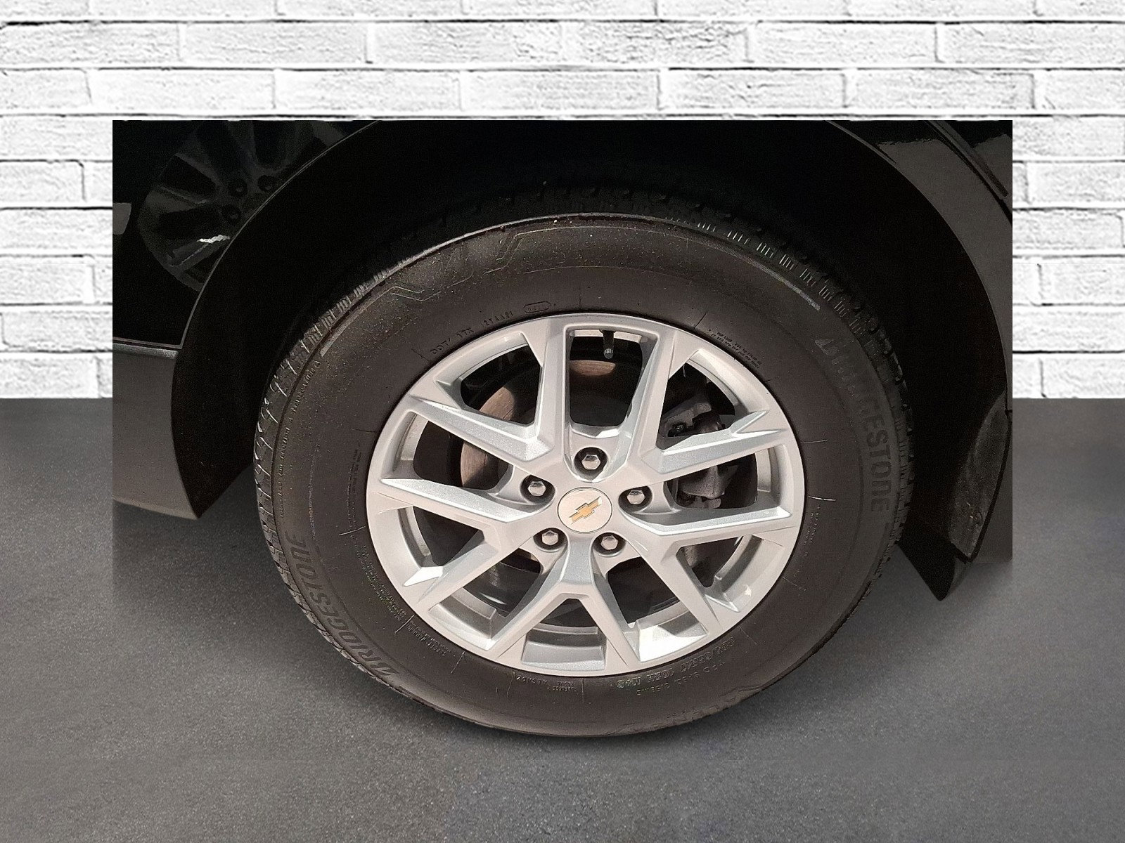 Used 2024 Chevrolet Equinox LT w/ LPO, Floor Liner Package AWD/4WD image 7