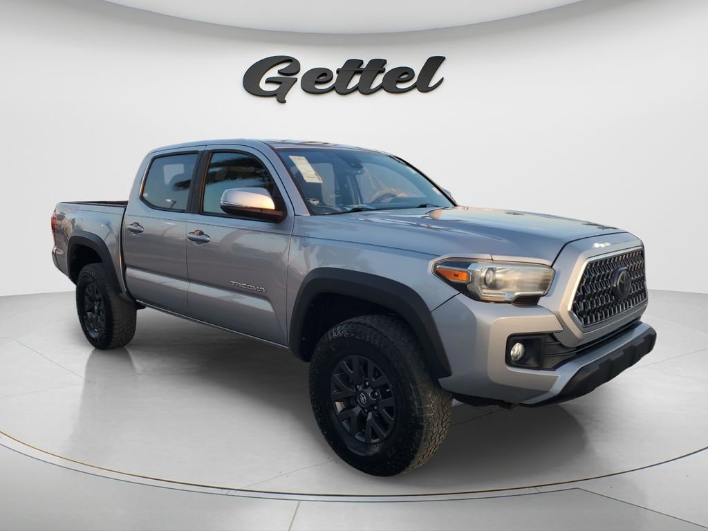 Used 2019 Toyota Tacoma TRD Off-Road image 2