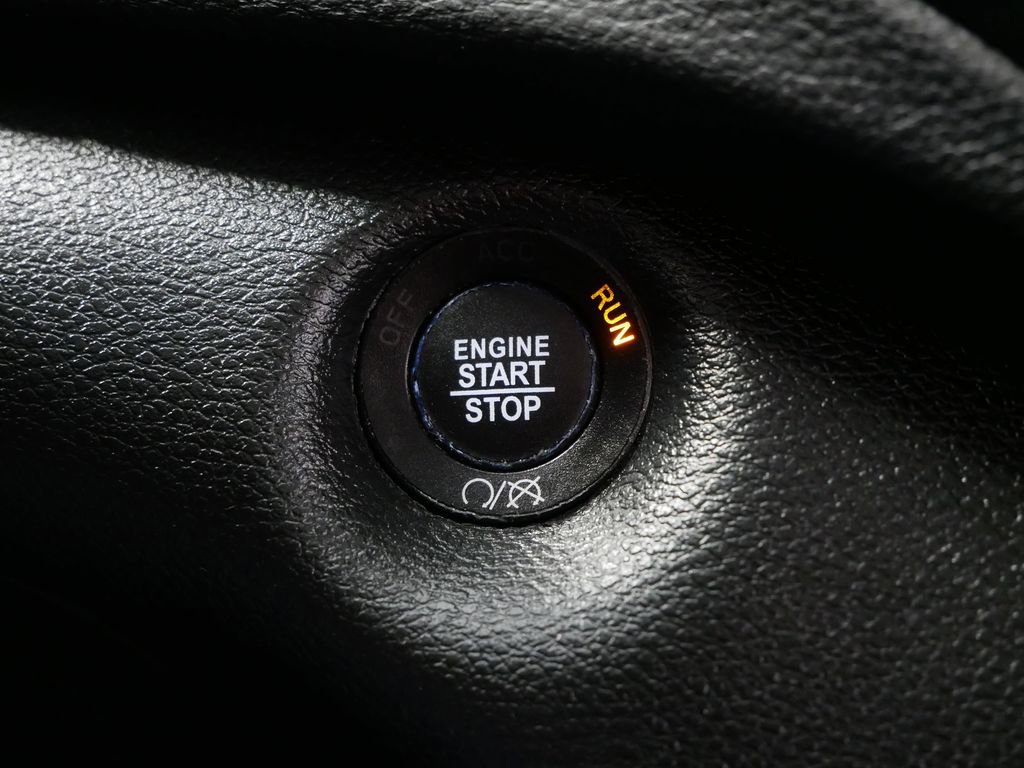 Certified 2022 Jeep Cherokee Trailhawk w/ Premium Leather Package image 37