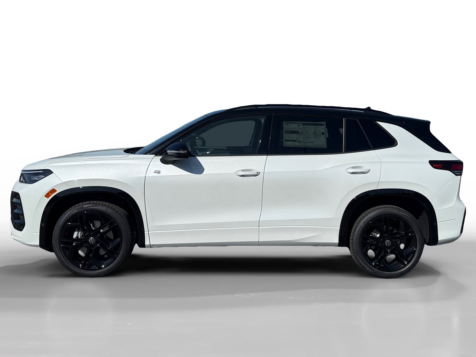 New 2026 Volkswagen Tiguan SE R-Line AWD/4WD image 2