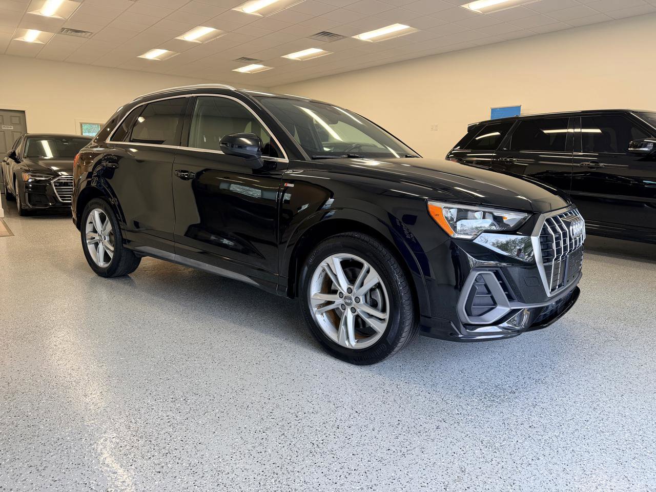 Used 2020 Audi Q3 2.0T Premium w/ Convenience Package image 10