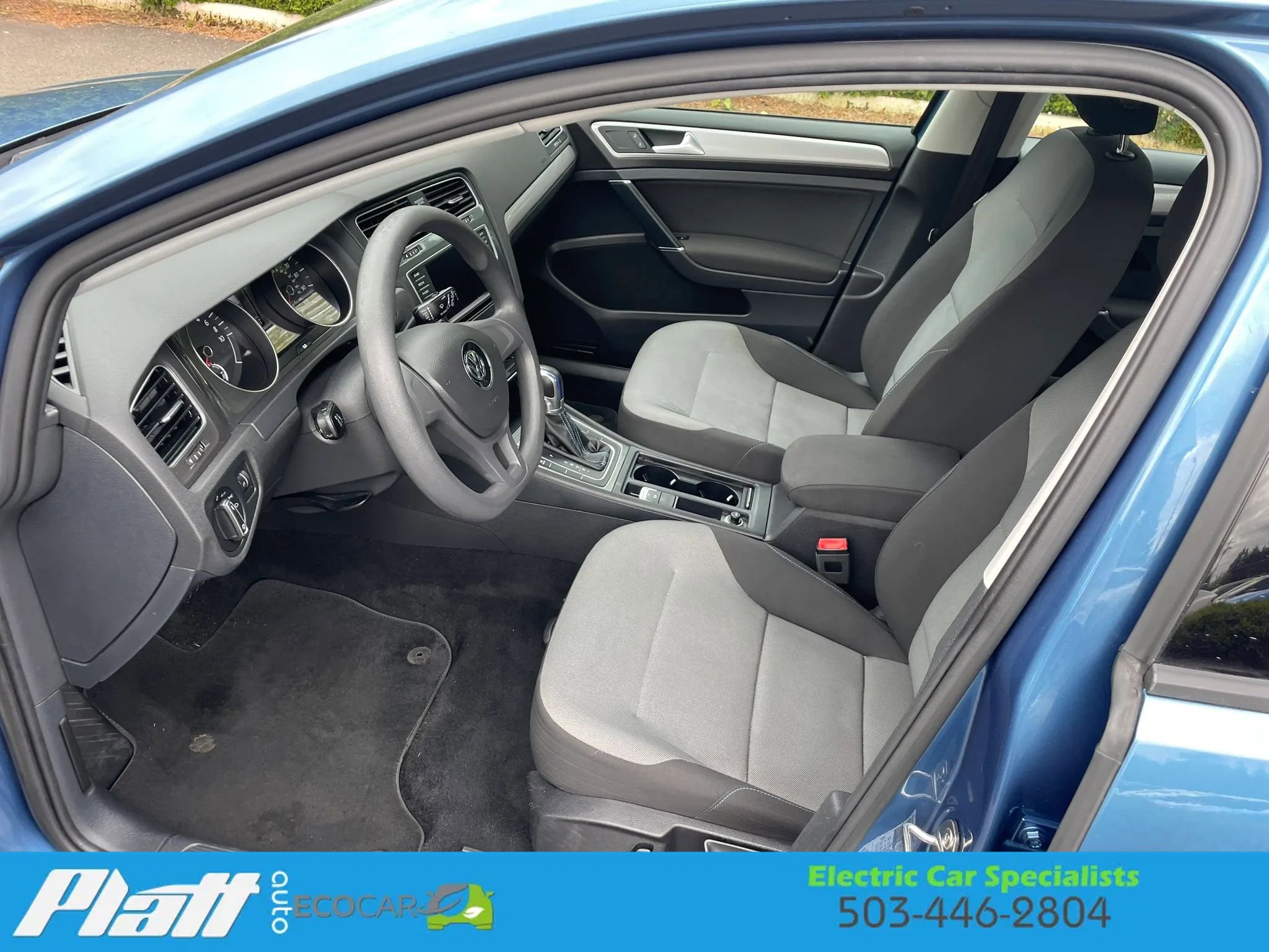 Used 2016 Volkswagen e-Golf SE w/ DC Fast Charging Package FWD image 20