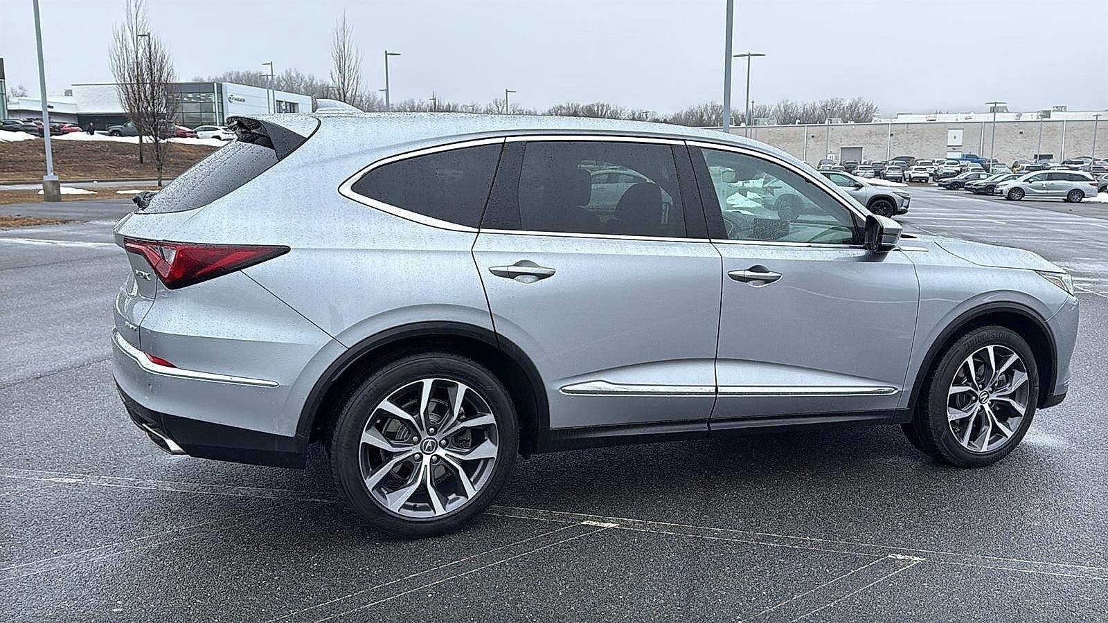 Used 2023 Acura MDX w/ Technology Package AWD/4WD image 5