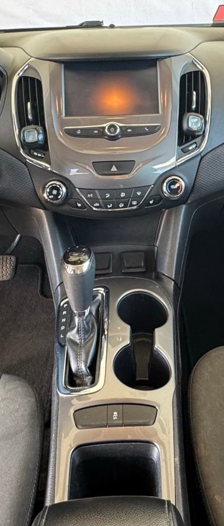 Used 2016 Chevrolet Cruze LT w/ Convenience Package image 20