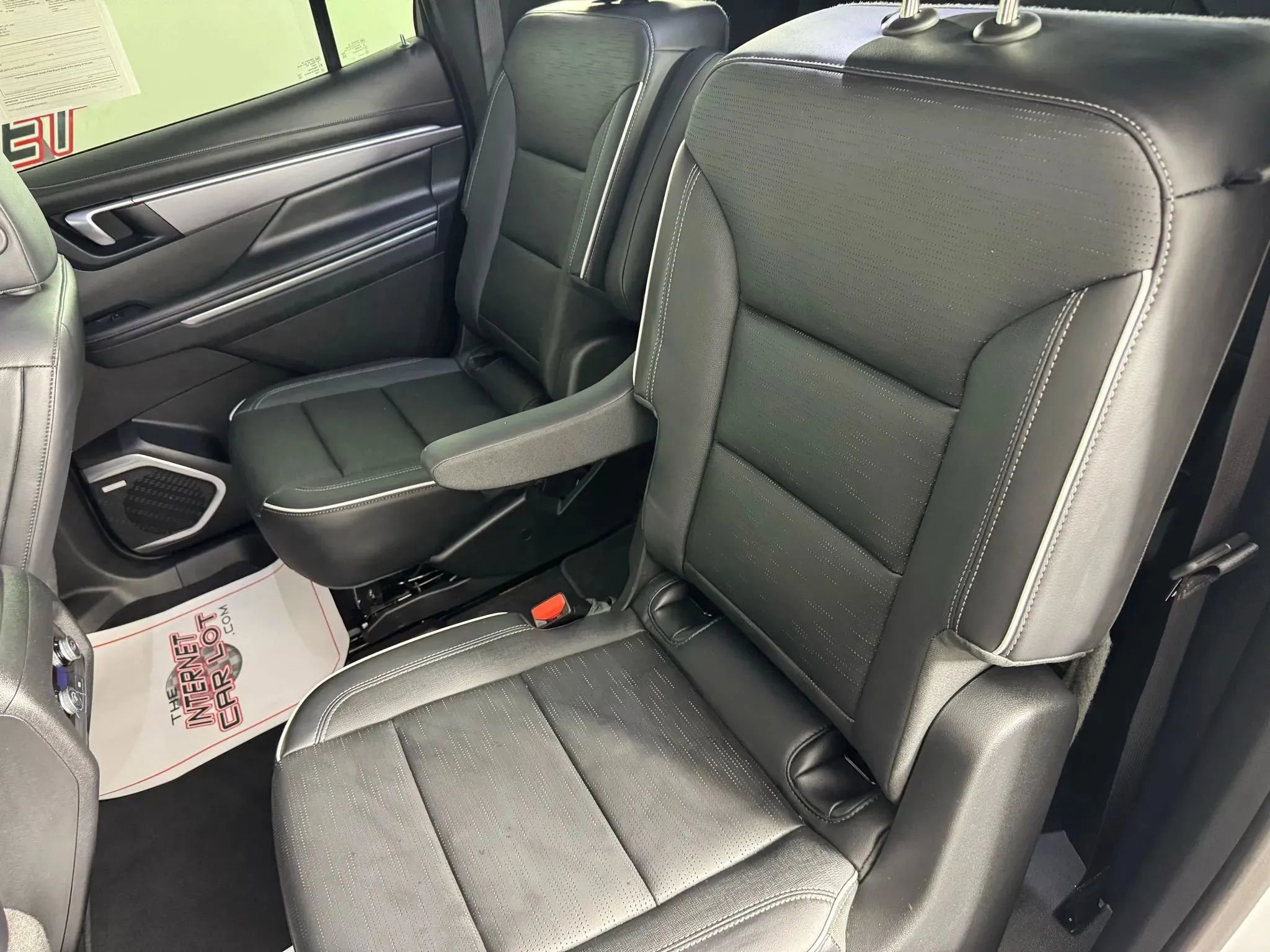 Used 2025 Buick Enclave Sport Touring w/ Super Cruise Package FWD image 33