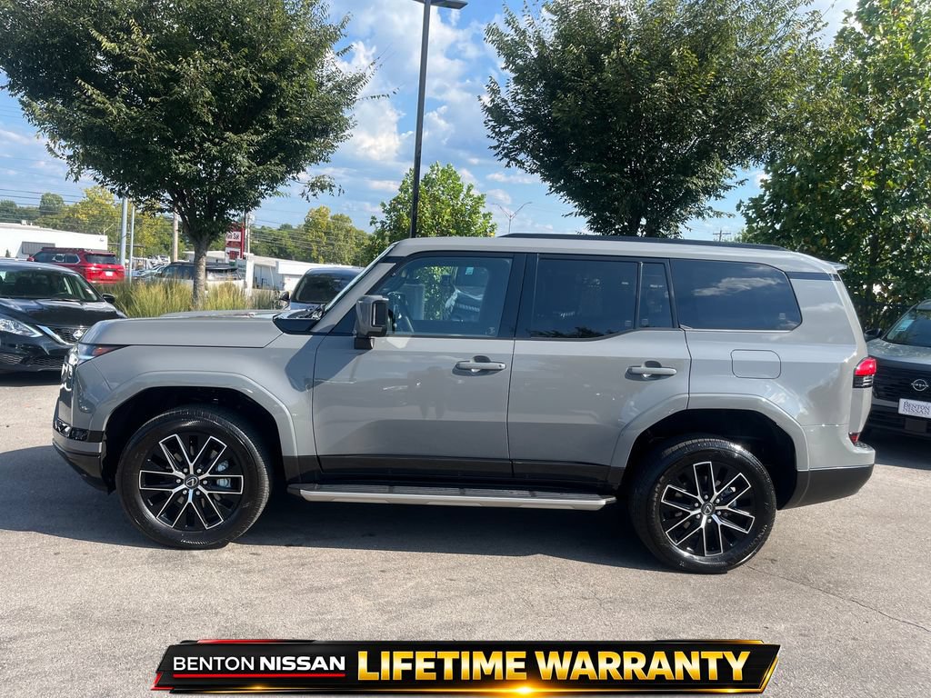 Used 2026 Lexus GX 550 w/ Cold Area Package AWD/4WD image 7