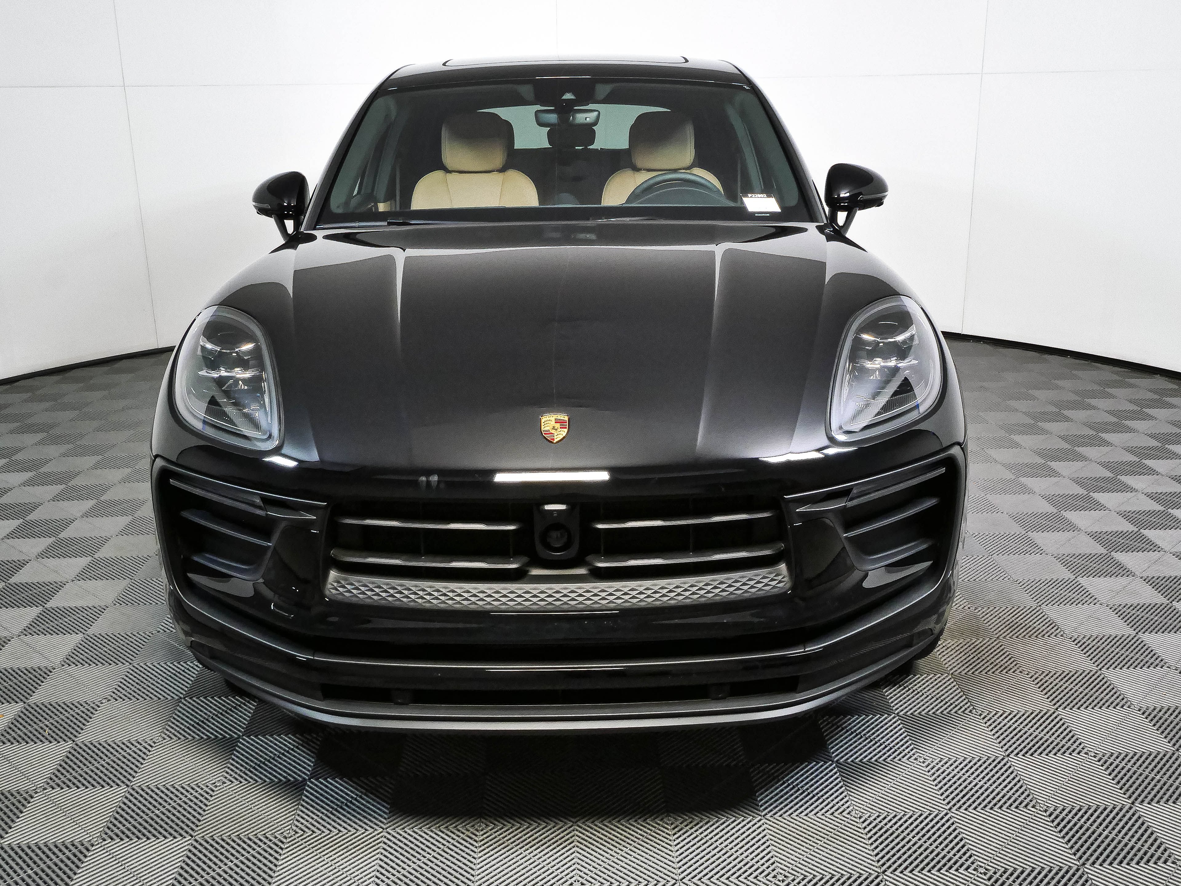 New 2026 Porsche Macan AWD/4WD image 35