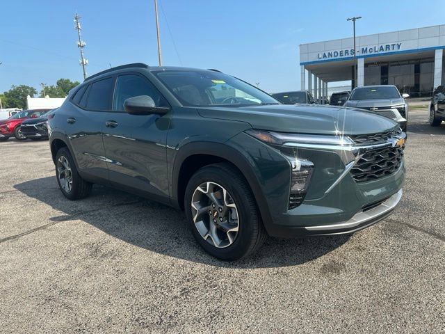 New 2026 Chevrolet Trax LT FWD image 1