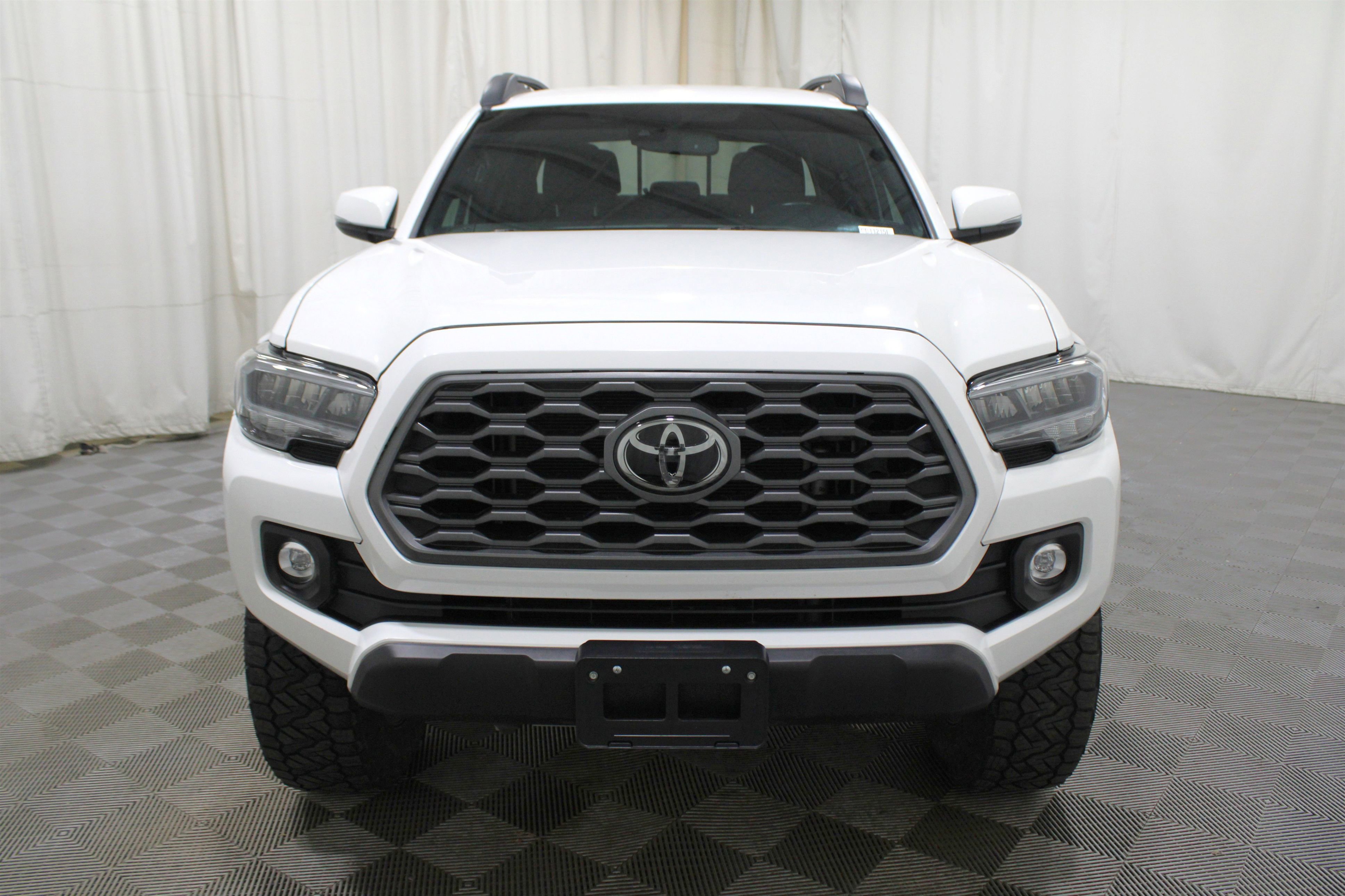 Used 2023 Toyota Tacoma TRD Off-Road w/ Technology Package image 35