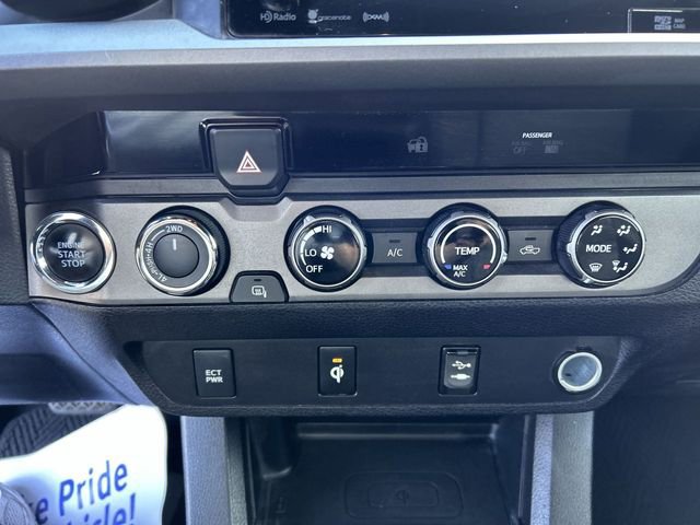 Used 2016 Toyota Tacoma TRD Sport image 22