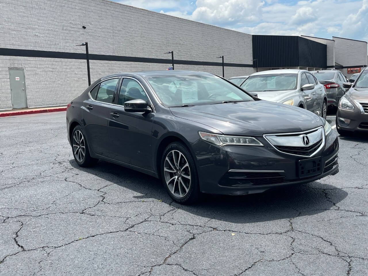 Used 2015 Acura TLX V6 w/ Technology Package FWD image 4