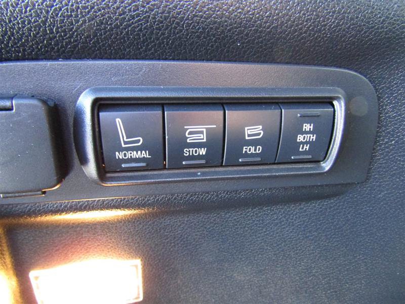 Used 2017 Ford Explorer Platinum image 49