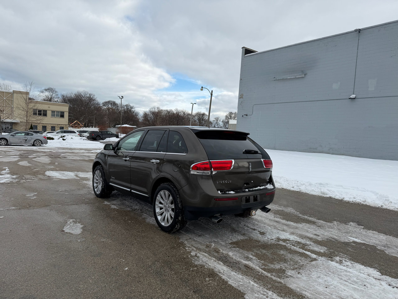 Used 2011 Lincoln MKX AWD w/ 102A Rapid Spec Order Code image 5