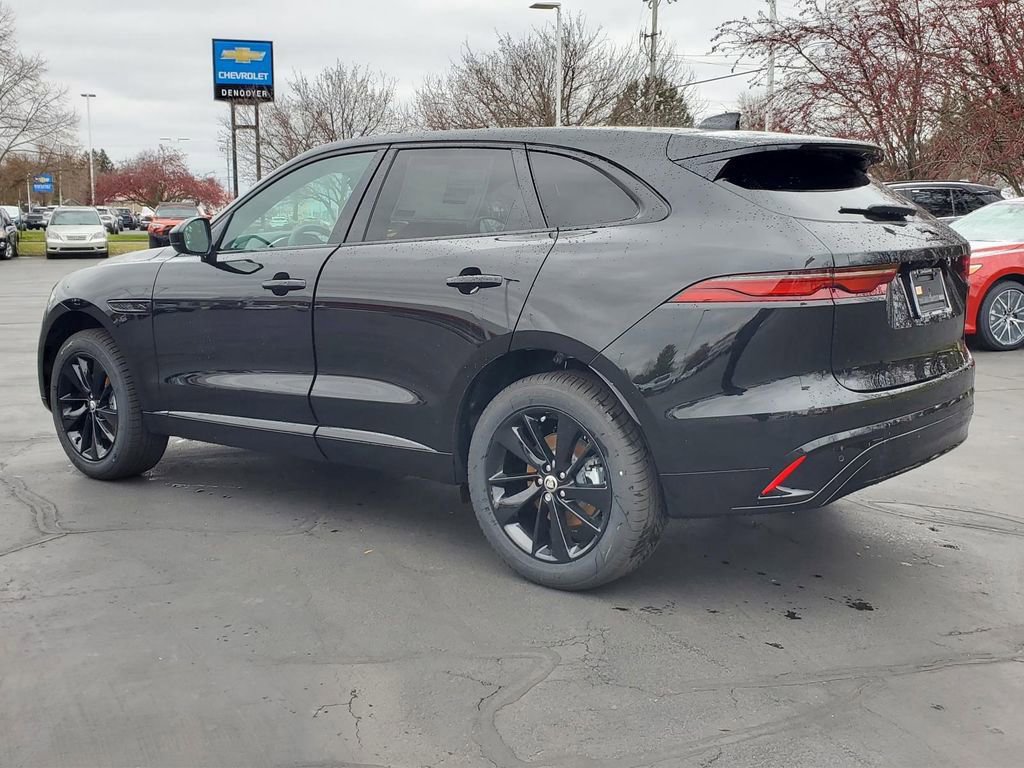 Used 2024 Jaguar F-PACE R-Dynamic S image 4