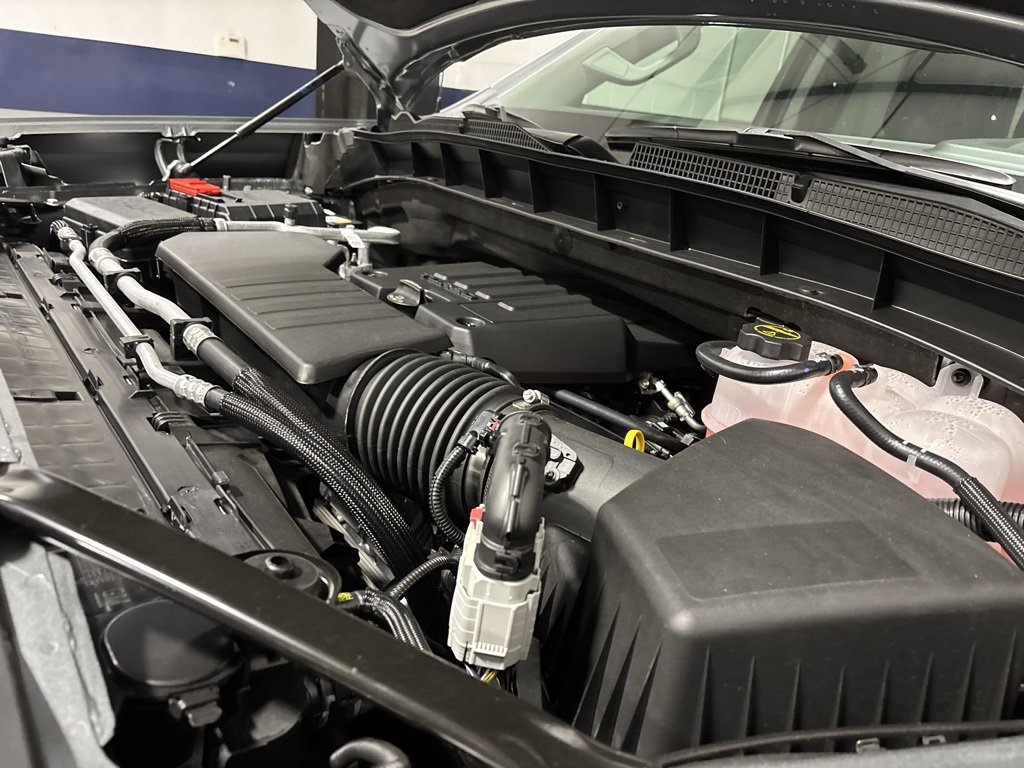 New 2026 GMC Sierra 1500 SLE w/ Preferred Package image 3