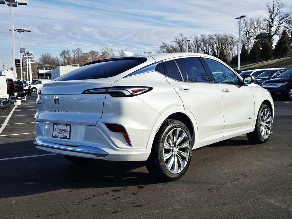 New 2026 Buick Envista Avenir image 3