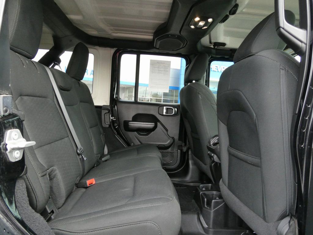 Used 2020 Jeep Wrangler Unlimited Sport image 16