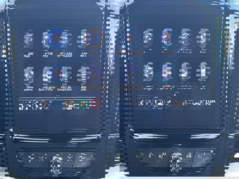 Used 2022 Chevrolet Traverse LT image 14