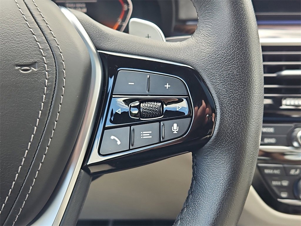 Used 2022 BMW 530i xDrive w/ Premium Package image 30